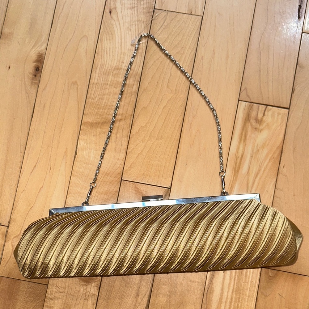 Bijoux Terner Elegant Gold Clutch Bag